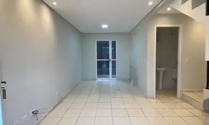 Sobrado para Venda em Curitiba, Campo de Santana, 2 dormitórios, 1 banheiro, 1 vaga