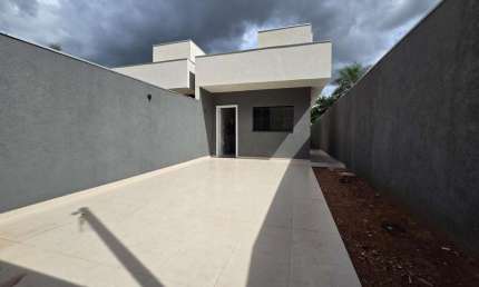 Belíssima casa na região do Parque Dallas em Campo Grande MS