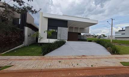Linda casa á venda no Residencial Shalom em Campo Grande MS