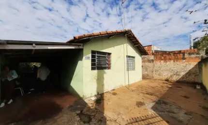 Casa para Venda em Araçatuba, MONTE CARLO, 3 dormitórios, 1 banheiro, 2 vagas