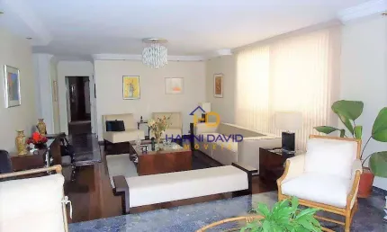 Vende  apartamento ao lado do Parque Aclimação, 3 dormitórios, sendo  1 suíte e 3  vagas - 240M²