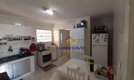 Vende apartamento reformado 87m² na saúde  200 metros  para metrô saúde  2 dormitórios 1 sala com 2 ambientes cozinha com 1 copa  1 vaga  demarcada .