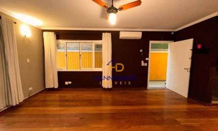 Vende  Casa na vila  Mariana reformada com sistema  eletrônica  com três dormitórios com varanda gourmet  duas vagas próximo do metrô paraíso .SP