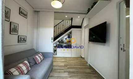 Vende uma linda Cobertura Reformada na saúde com dois dormitórios sendo duas suítes duas vagas  lazer  150 M do Metrô praça de árvore  SP.