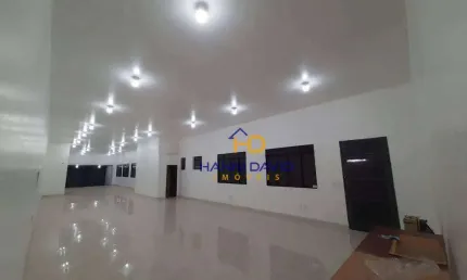 Linda loja comercial toda reformada  com uma linda iluminação 230m² próximo do metrô santa cruz.