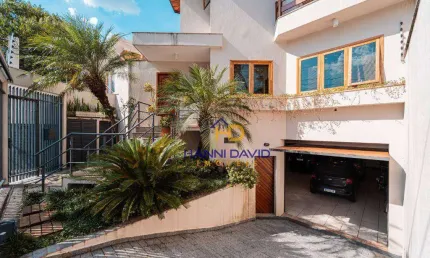 Casa com Piscina e Churrasqueira. Planalto Paulista
