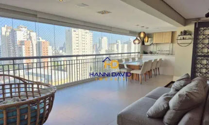 Condominio com quadra de tênis e ponto de carga para carro elétrico. vila mariana