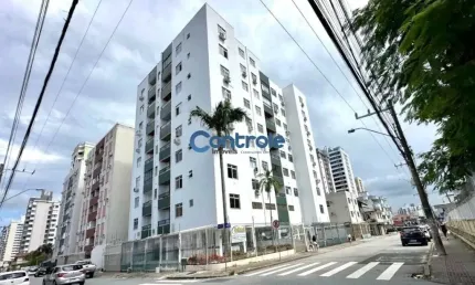 Duplex de 117m² privativos com 03 dormitórios, sendo 01 suíte no bairro Campinas, São José/SC.