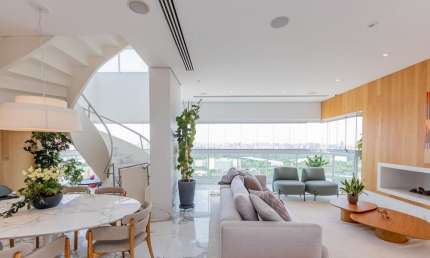 Cobertura Duplex  à Venda, com Jacuzzi, Sauna, Churrasqueira e Elevador Privativo. Linda Vista  na Vila Mariana.