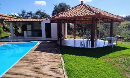Chácara / sítio com 3 quartos à venda na Praça Paulo Alves Moreira, 00, Zona Rural, Brumadinho