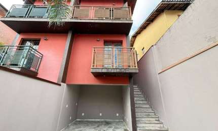 Casa com 3 quartos para alugar na Rua Professor Coriolano Martins, 205, Jardim Monte Kemel, São Paulo