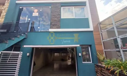 Casa à venda no bairro Salgado Filho - Caxias do Sul/RS