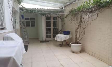 Casa com 3 quartos à venda na Rua Machado de Assis, 354, Boqueirão, Santos