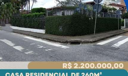 CASA RESIDENCIAL DE 260m² – 4 QUARTOS NA TRINDADE - PRÓXIMO AO TITRI