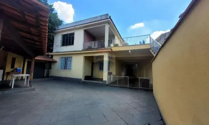 Casa - 200 m² - 5 quartos - Honório Gurgel, Rio de Janeiro.