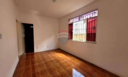 Casa com 57 m² 2 quartos, Vila Valqueire , Rio Janeiro.