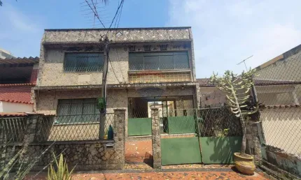 Casa Espetacular à Venda em Campinho - 5 Quartos - 251m².