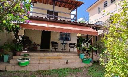 Casa com 4 quartos , 360 m² à venda em Vila Valqueire