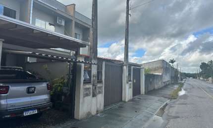Sobrado Geminado semi mobiliado Boa Vista 4 METROS DE ABERTURA