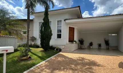 Casa à venda no Condomínio Reserva Parque do Varvito, em Itu.