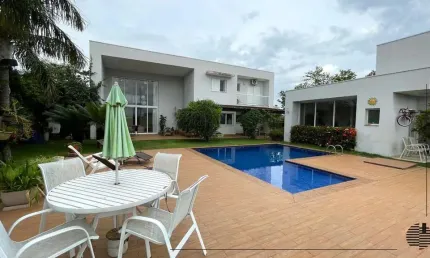 Linda casa à venda no Condomínio Plaza Atheneé em Itu!