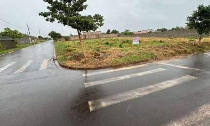 Terreno à venda na Rua Amoreira - Chacaras Vila Verde, Loteamento Villa Verde, Iguaraçu