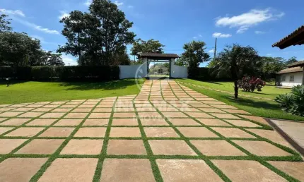 Casa ampla e bem localizada no condomínio estancia zauna em maringa