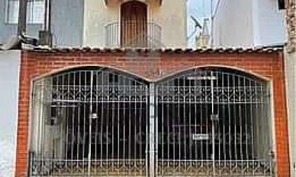 Casa com 3 quartos à venda na Avenida Doutor Acrísio Cruz, Centro, Carapicuíba