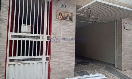 Casa com 4 quartos à venda na Rua Jair de Araújo, Jardim Tonato, Carapicuíba