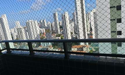 TORRE, ANDAR ALTO, 54 m2, 02 QTOS SENDO 01 SUÍTE, 02 VAGAS DE GARAGEM