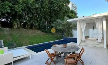 Venda - Casa em condomínio com 6 quartos, 660m² Alphaville 1
