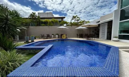 Casa em Guarajuba, 8 quartos com piscina, perto da praia