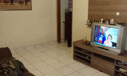 CASA RESIDENCIAL OU COMERCIAL DIADEMA 3 DORMITÓRIOS 2 VAGAS