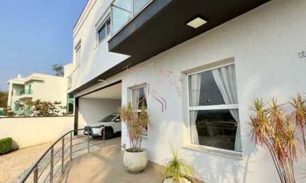 Casa em condomínio fechado à venda no Caputera, Arujá , 303 m2 por R$ 2.700.000