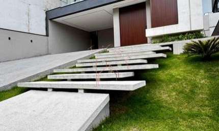 Casa em condomínio fechado com 5 quartos para alugar na Rua Tomi Saburo Yamamoto, Residencial Real Park, Arujá por R$ 22.000