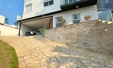 Casa com 4 dormitórios à venda, 303 m² por R$ 2.700.000 - Jardim Imperial Hills III - Arujá/SP