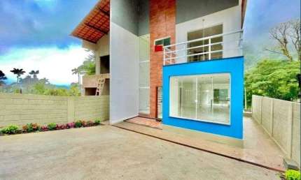 Casa com 4 dormitórios à venda, 198 m² por R$ 850.000,00 - Granja Guarani - Teresópolis/RJ