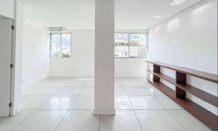 Apartamento com 2 dormitórios à venda, 71 m² por R$ 1.890.000,00 - Leblon - Rio de Janeiro/RJ