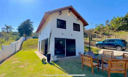 ((DA FINANCIAMENTO, IDEAL PARA QUEM PROCURA PAZ E TRANQUILIDADE)) S. Branca E Salesópolis
