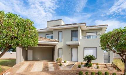 Casa com 3 suítes à venda no Condomínio Terras de Jupiá em Três Lagoas - MS | Elegância e sofisticação