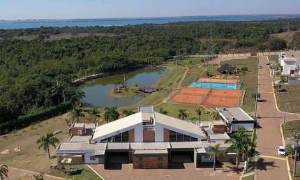 Terreno de 375 m² à venda no Condomínio Village do Lago em Três Lagoas - MS