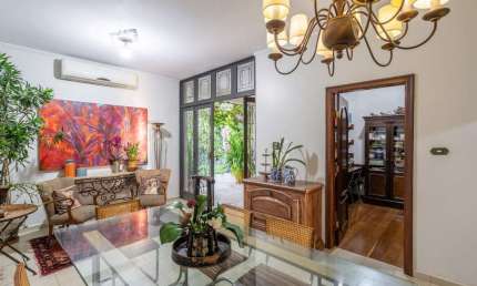 Casa excepcional com 4 quartos sendo 2 suítes - Centro Três Lagoas / MS