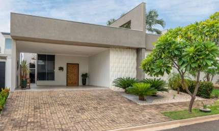 Casa com 3 suítes - Condomínio Terras de Jupiá - Três Lagoas / MS