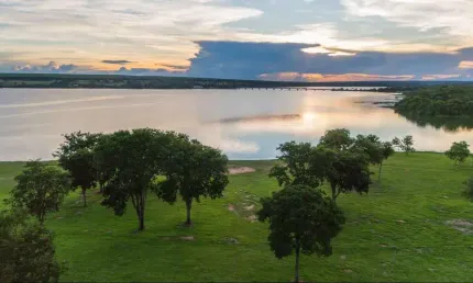 Rancho com Pé na Areia à Venda no Rio Sucuriú – Três Lagoas/MS