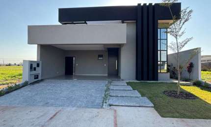 Casa em condomínio fechado com 3 quartos à venda no Centro, Três Lagoas 