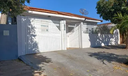 Casa com 3 quartos à venda na Vila Nova, Três Lagoas 
