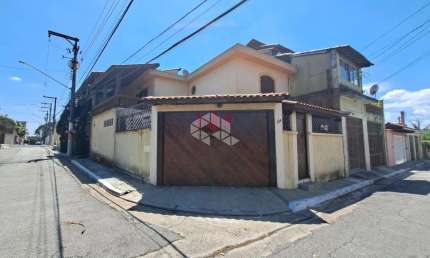 Sobrado para Venda em São Paulo / SP no bairro Jardim São Luís