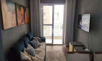 Apartamento de 2 dorms, sacada, 1 vaga de garagem coberta