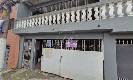 Oportunidade! Casa com 2 Dormitorios por R$ 1.200 na Vila Nhocune