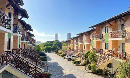 Casa com 3 quartos à venda na Avenida Tamburugy, 809, Patamares, Salvador
